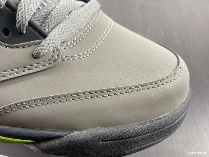 Retro (2022) Jordan DM9014-003 Bean Green 5 1015